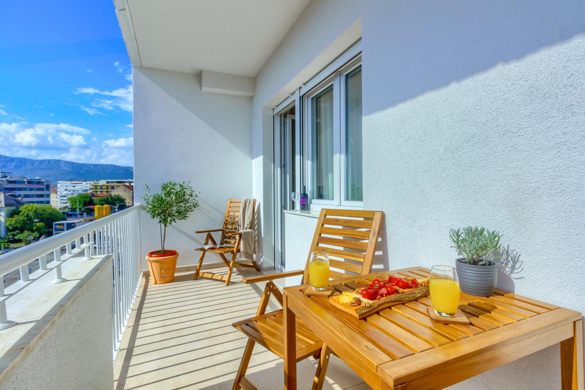 Apartman West View *